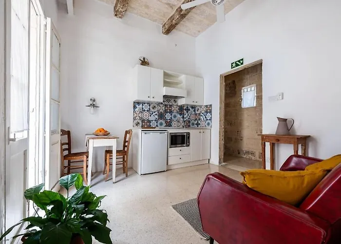 Cosy Hideaway * Floriana